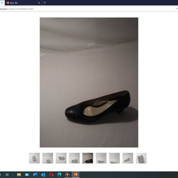 Easy Spirit Black Pumps - Picture 4 of 8